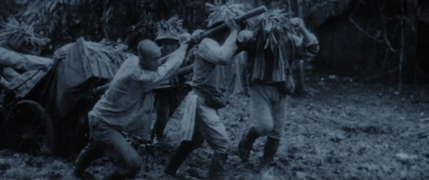 飘舞的军旗下剧照的剧照