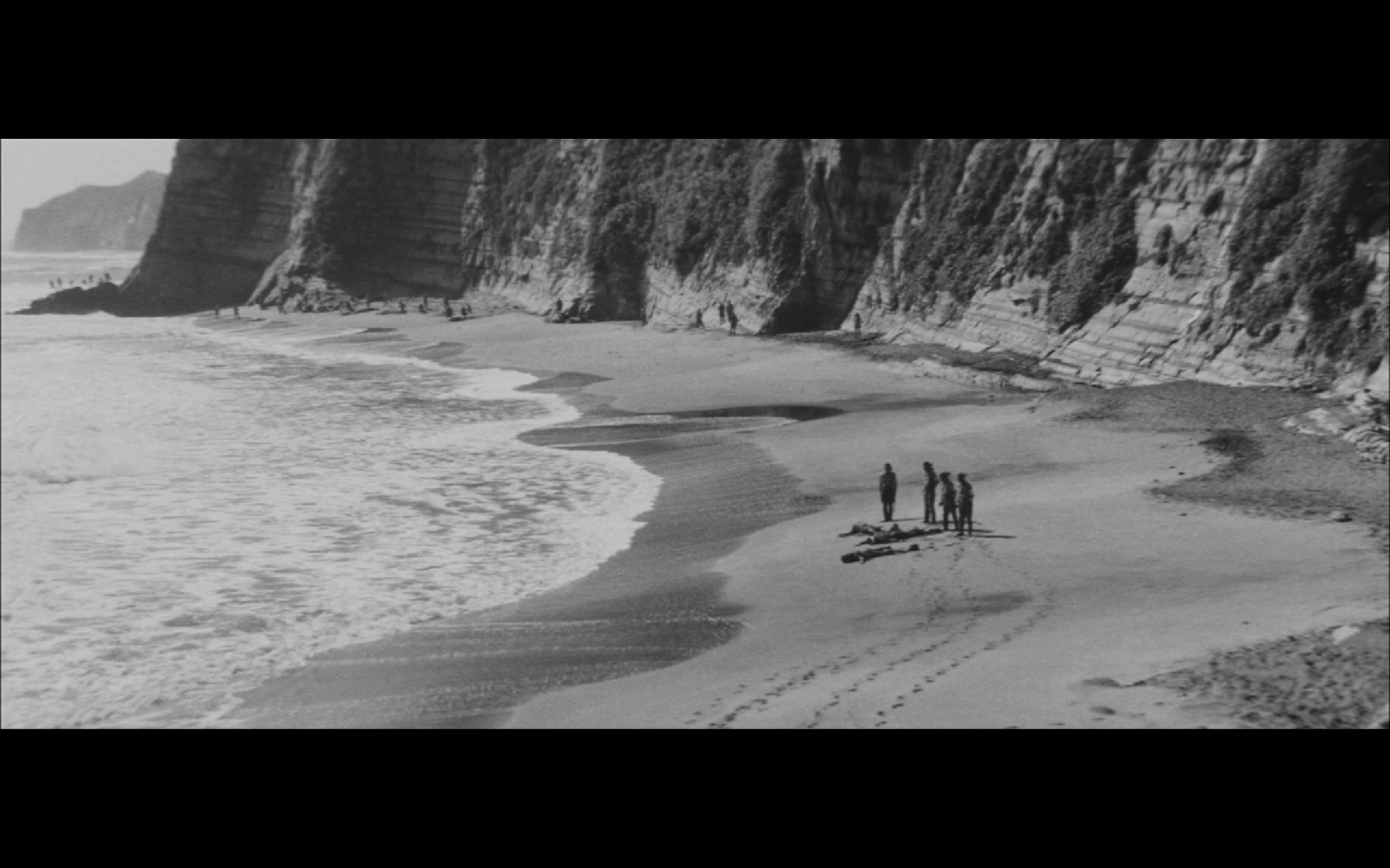 飘舞的军旗下剧照的剧照