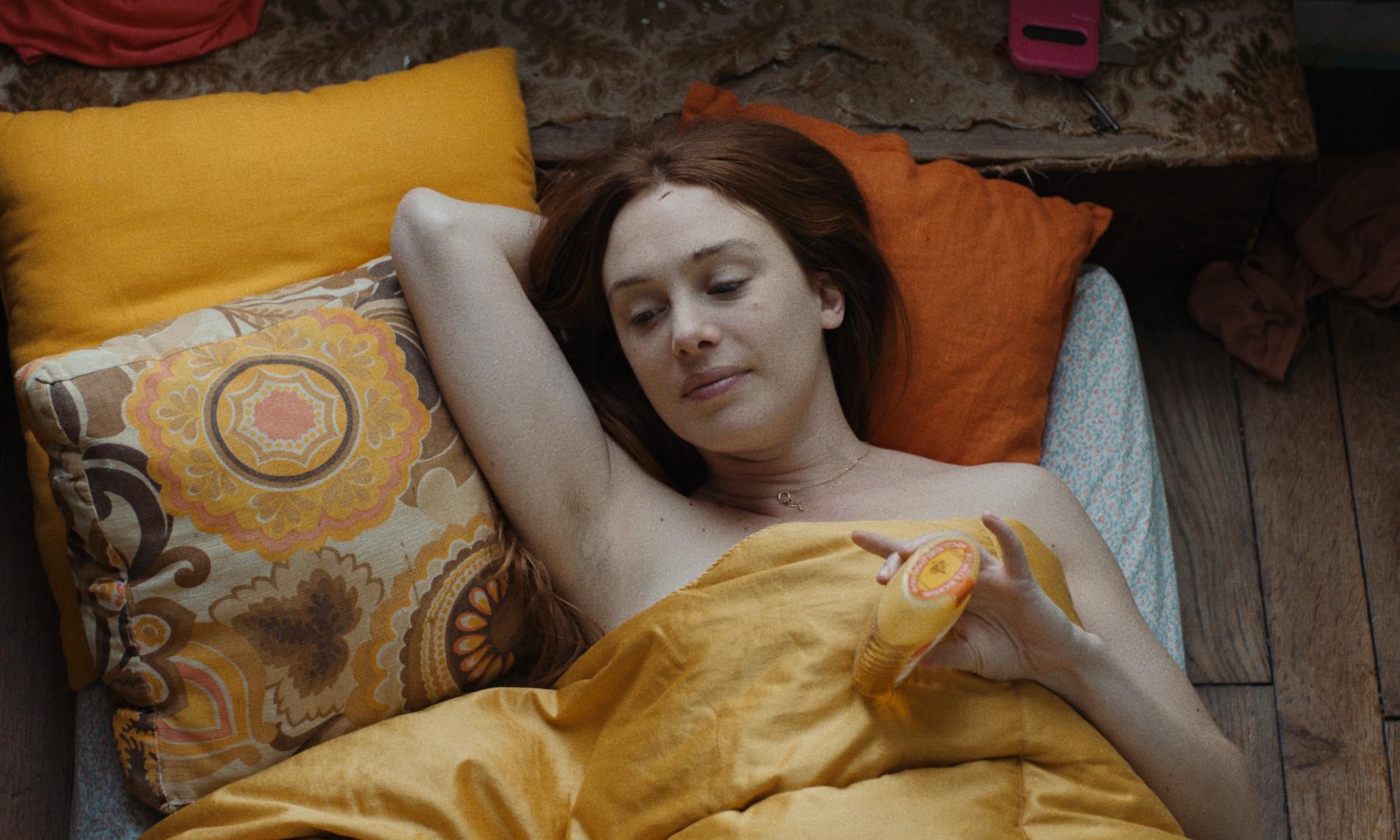 年轻女子剧照的剧照