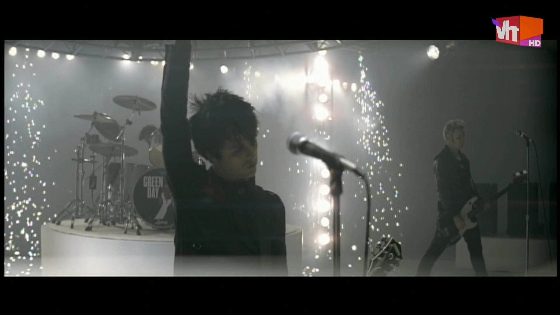 绿日乐队拍短片：在九月结束的时候唤醒我剧照的剧照