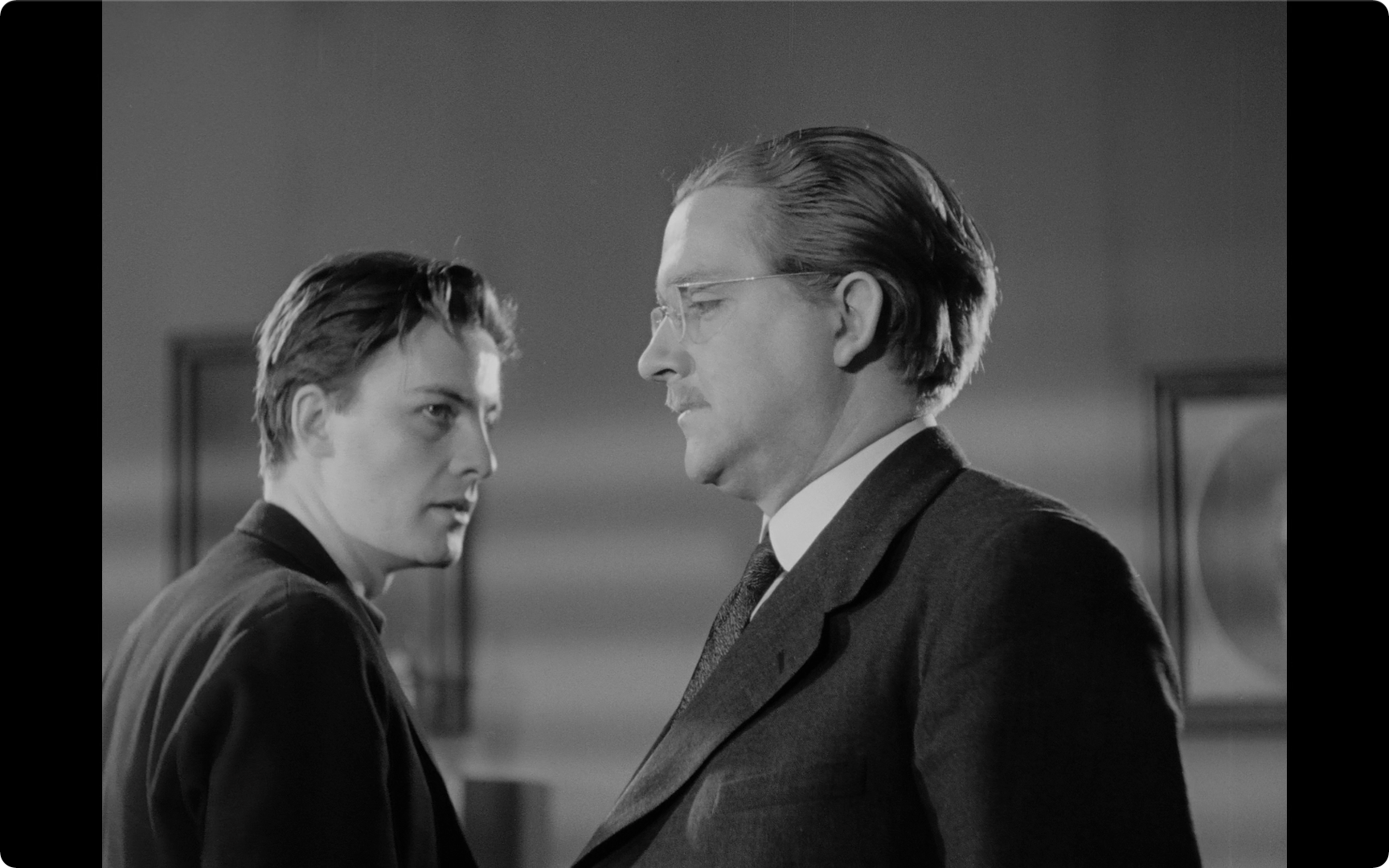 折磨剧照的剧照