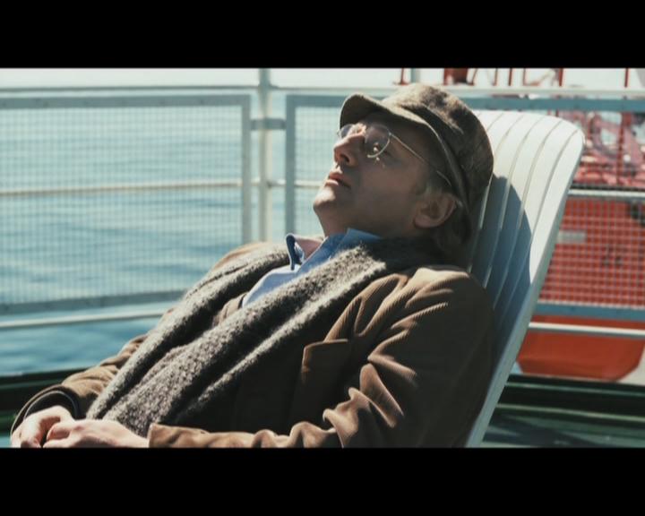 一个半房间，或回到祖国的感伤旅行剧照的剧照