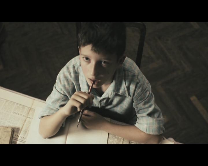 一个半房间，或回到祖国的感伤旅行剧照的剧照