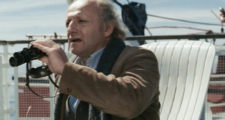 一个半房间，或回到祖国的感伤旅行剧照的剧照