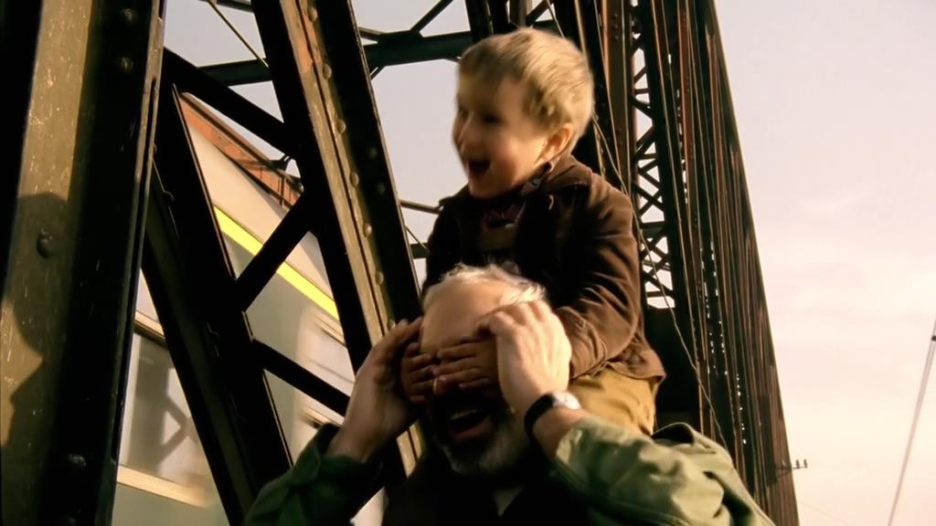 给我一个爸剧照的剧照