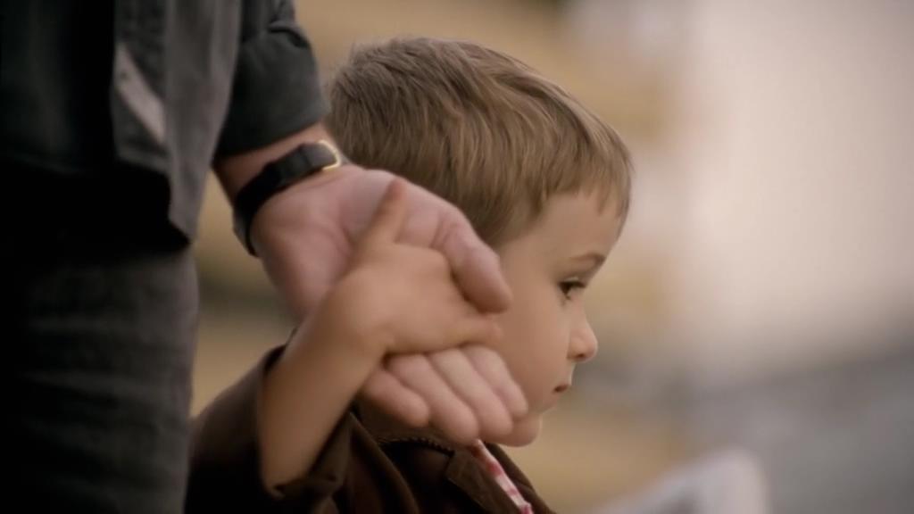 给我一个爸剧照的剧照