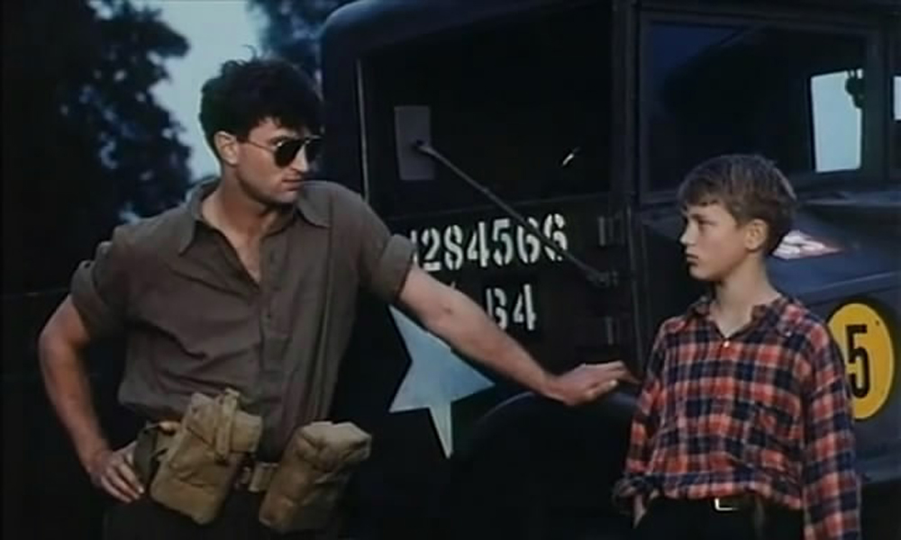 军官与男孩剧照的剧照