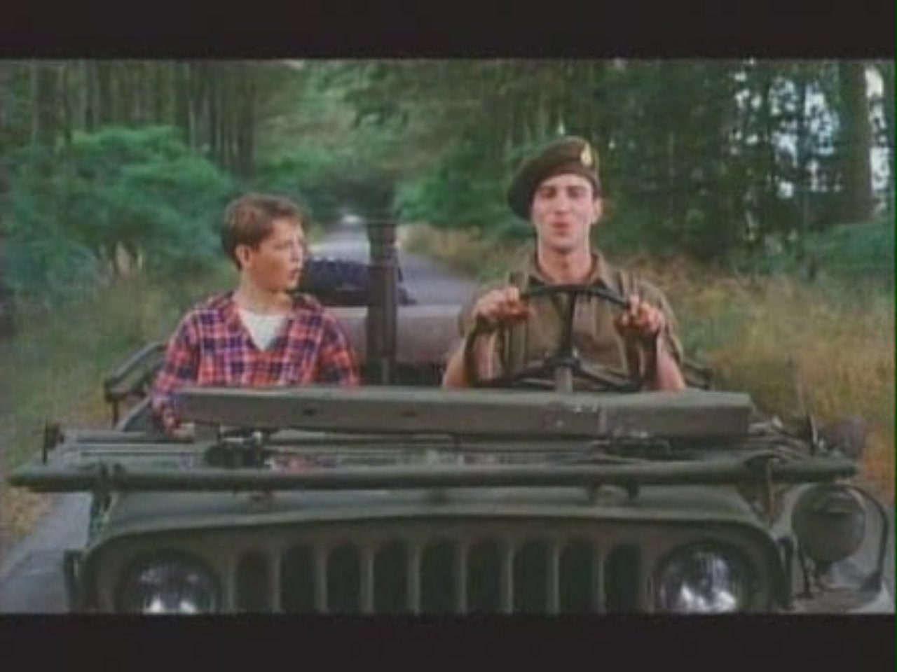 军官与男孩剧照的剧照