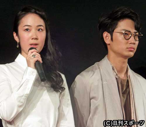 沙尼达尔之花剧照的剧照