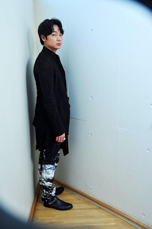 沙尼达尔之花剧照的剧照