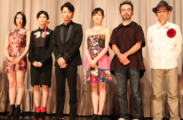 沙尼达尔之花剧照的剧照