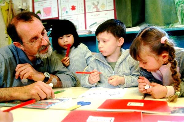 山村犹有读书声剧照的剧照