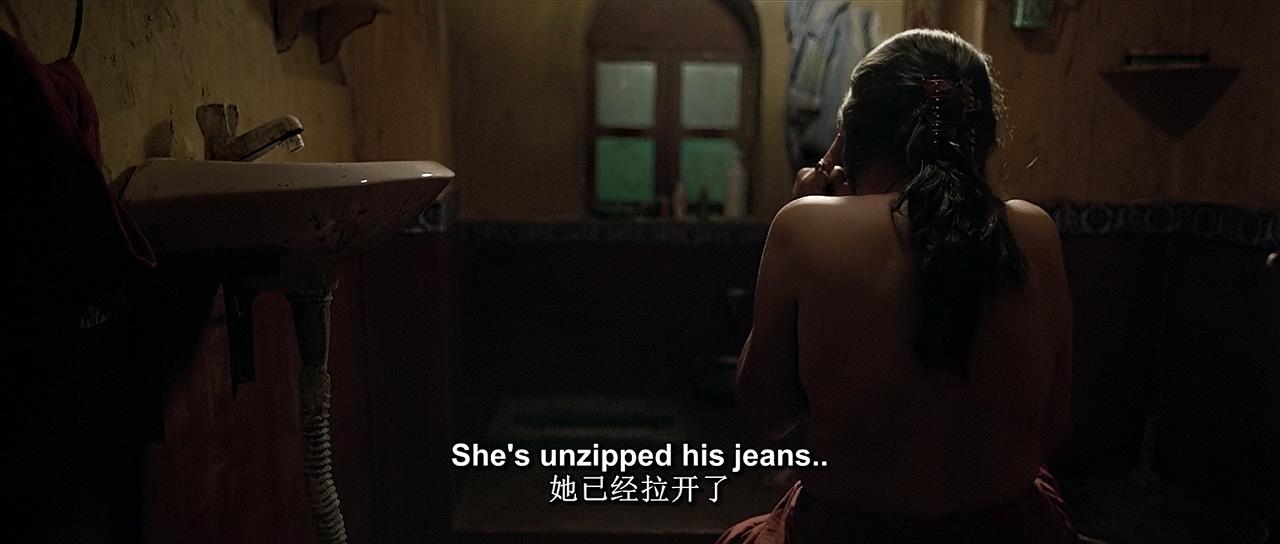 我罩袍下的口红剧照的剧照