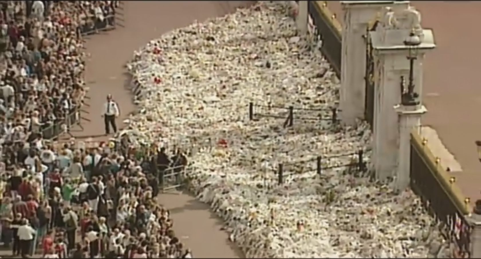 女王剧照的剧照