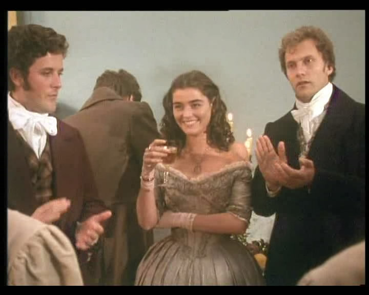 黑天鹅绒礼服剧照的剧照