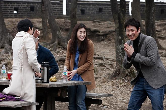 不是任何人女儿的海媛剧照的剧照