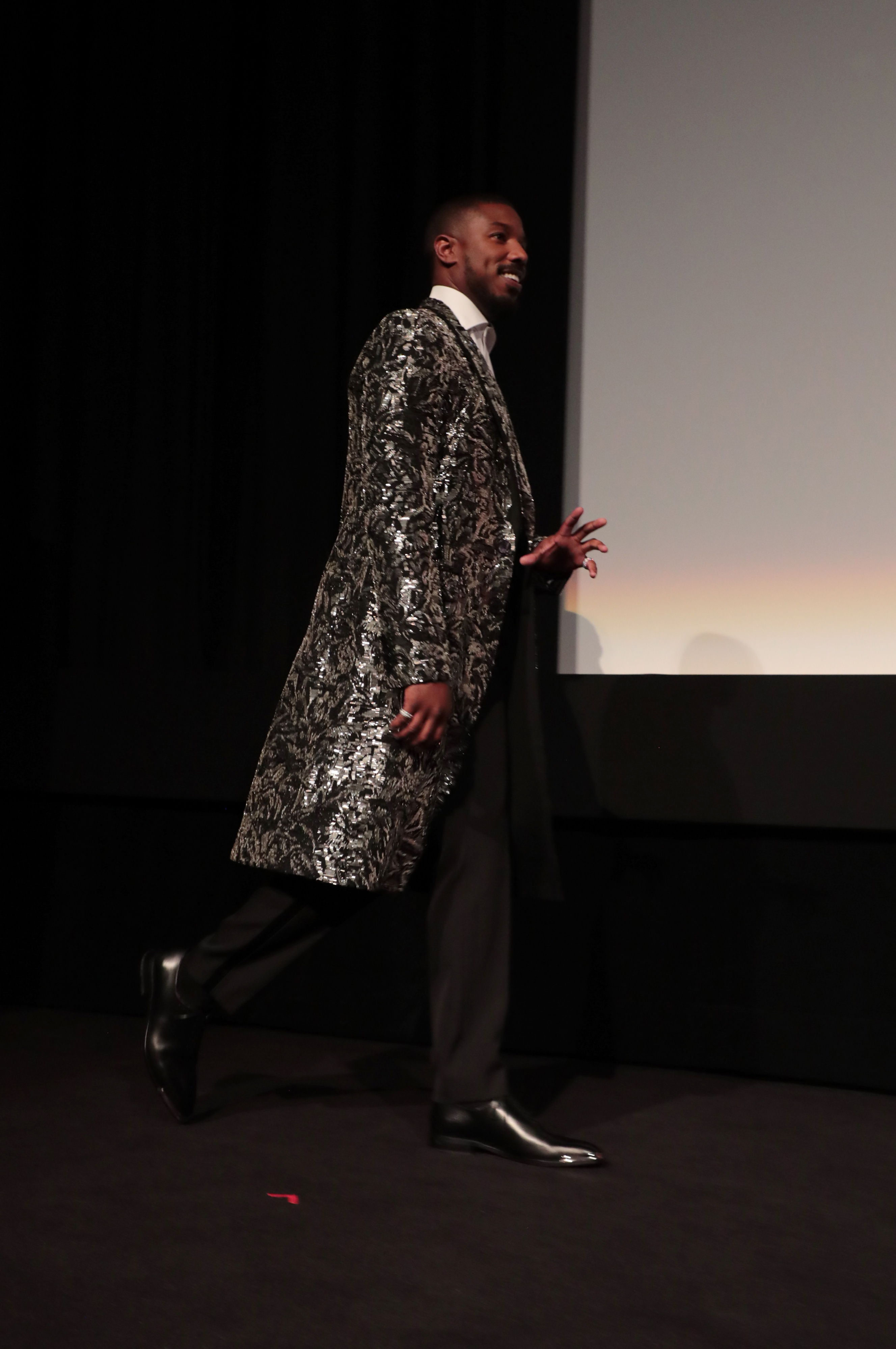 正义的慈悲剧照的剧照