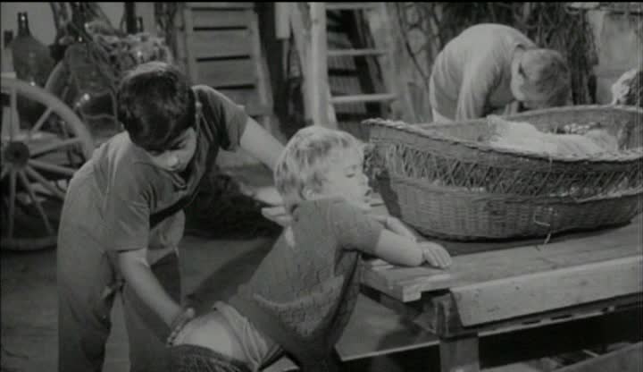 捡到一个婴儿该怎么办剧照的剧照