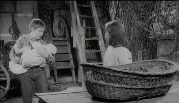 捡到一个婴儿该怎么办剧照的剧照