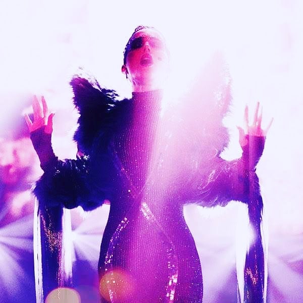 光之声剧照的剧照