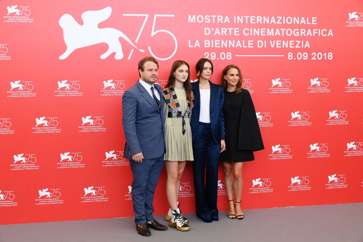 光之声剧照的剧照