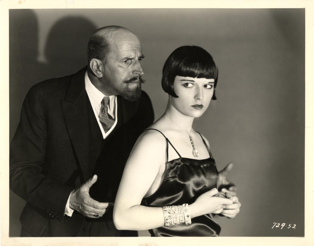 金丝雀谋杀案剧照的剧照