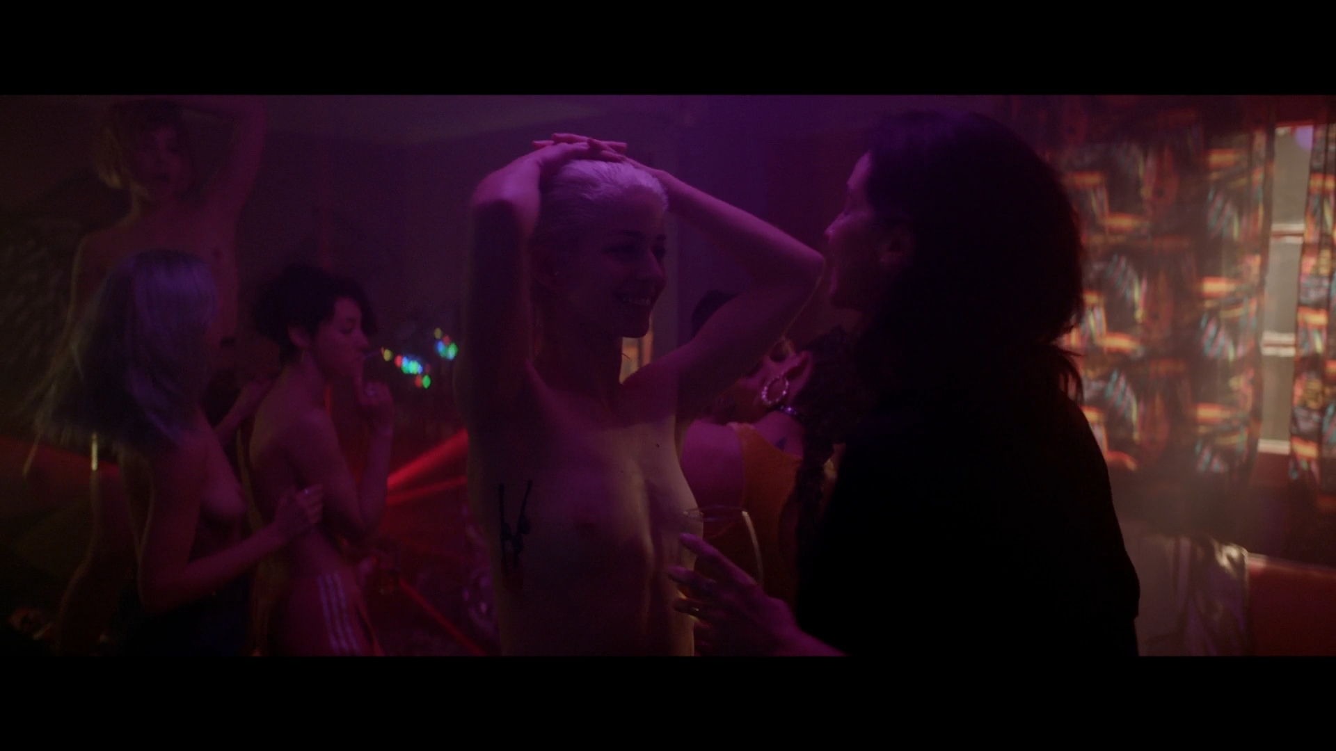 厄玛剧照的剧照