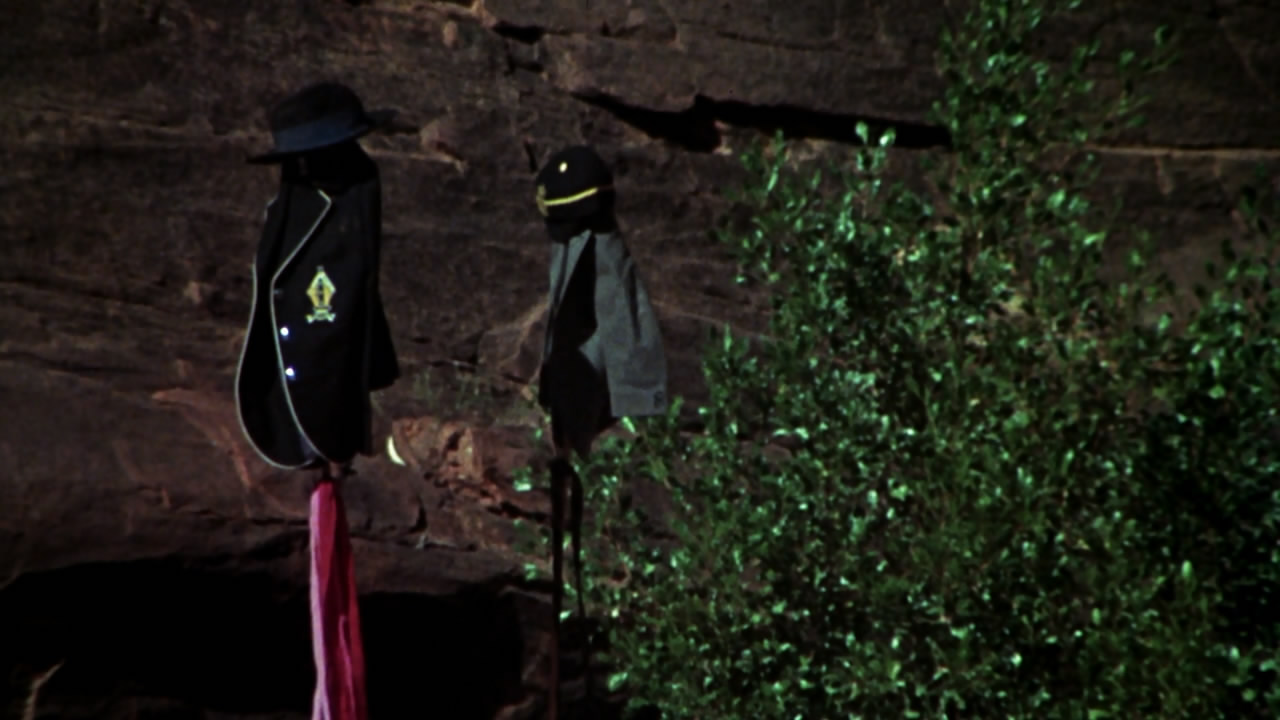 小姐弟荒原历险剧照的剧照