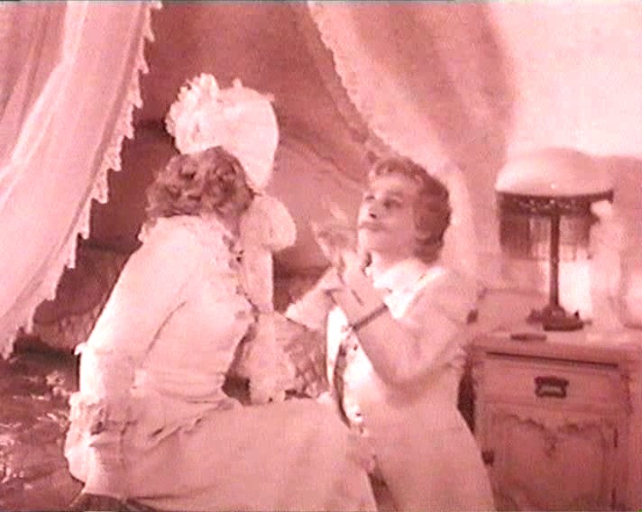 恐怖故事剧照的剧照