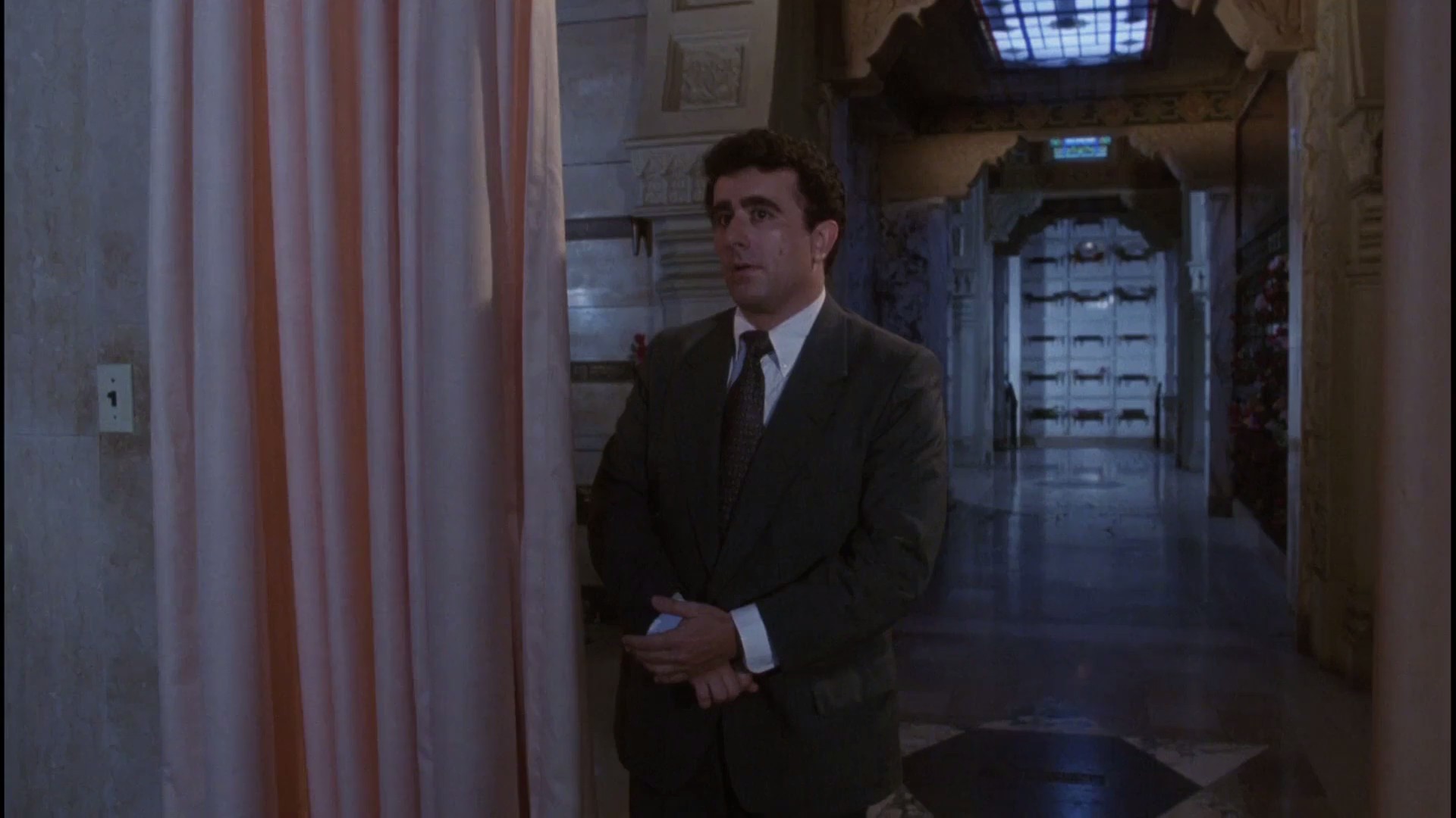 虚荣的篝火剧照的剧照