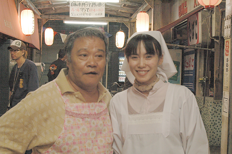 自虐之诗剧照的剧照