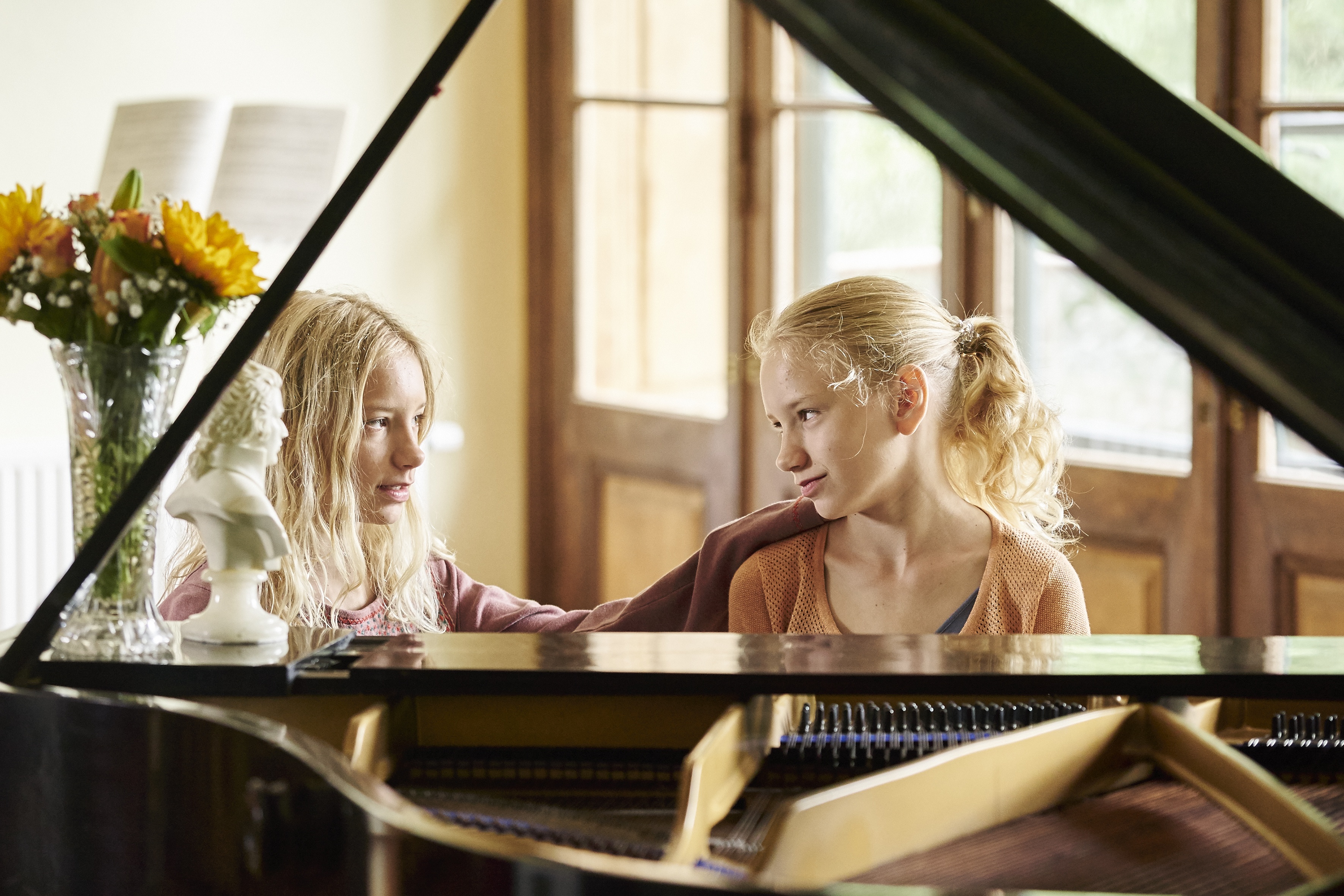 洛特和露易丝：心有灵犀剧照的剧照