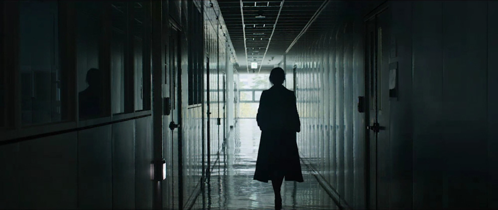 哭泣的男人剧照的剧照