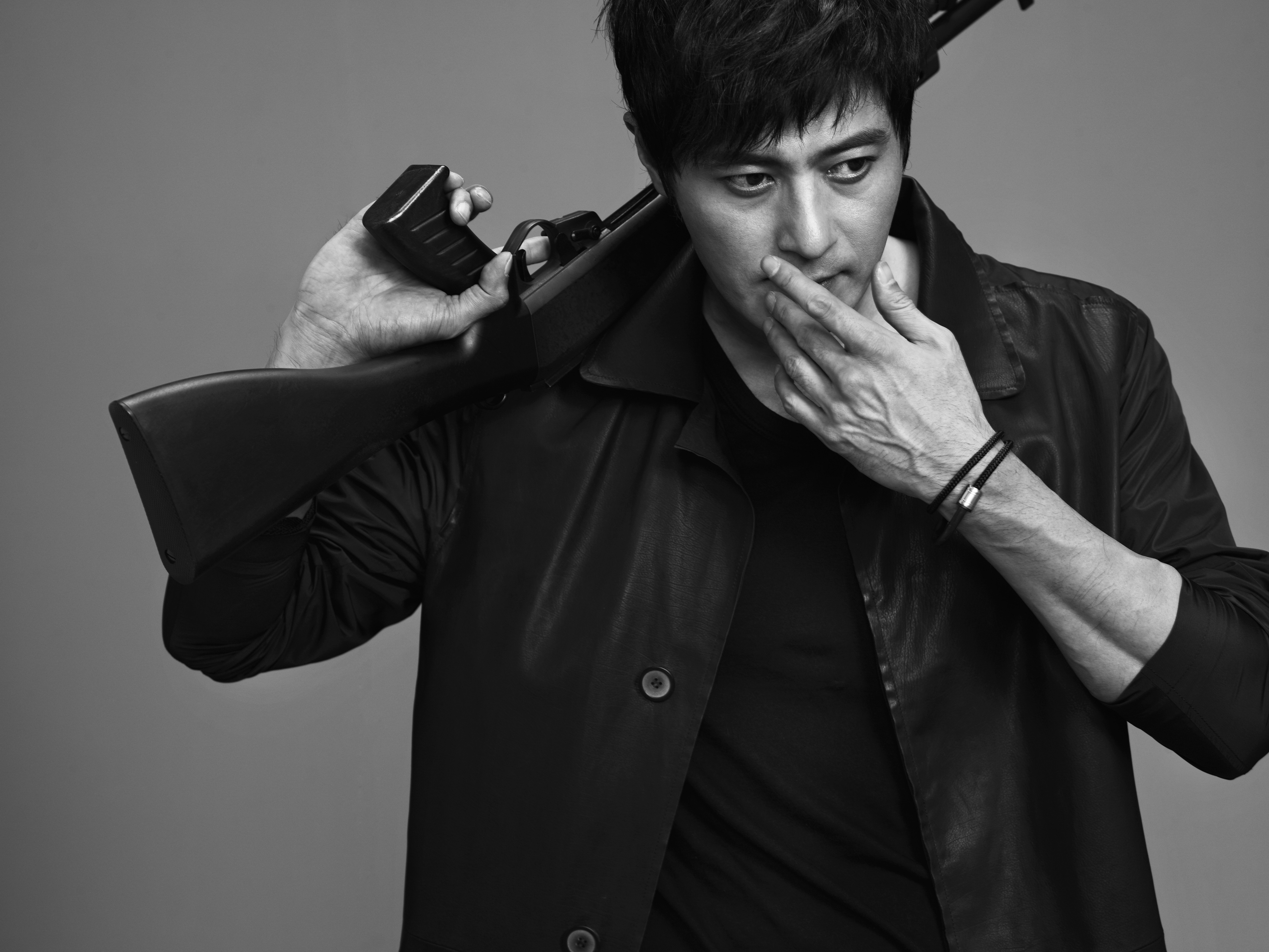 哭泣的男人剧照的剧照