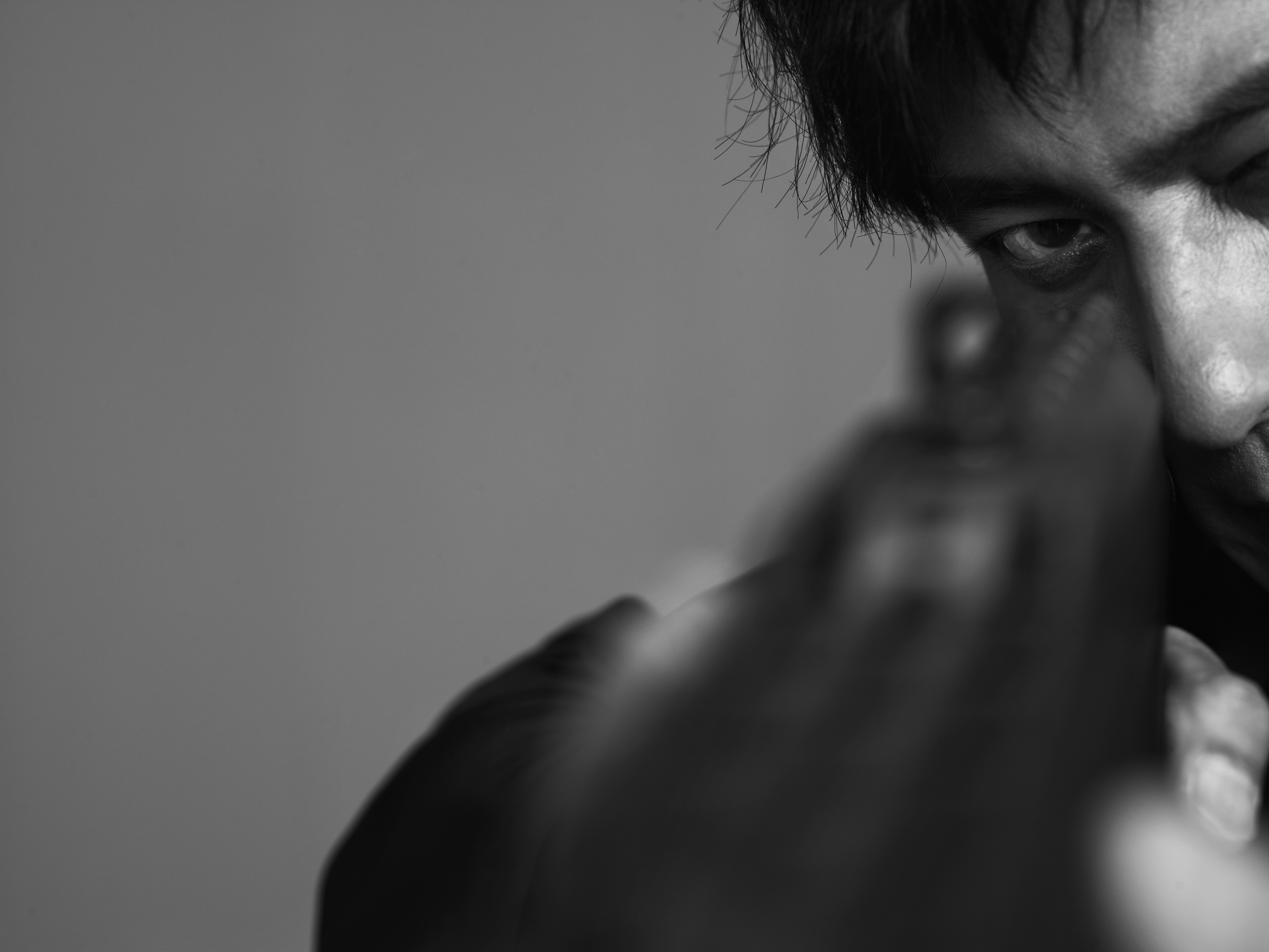 哭泣的男人剧照的剧照