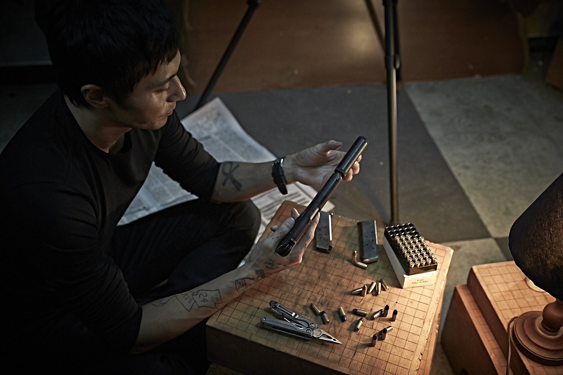 哭泣的男人剧照的剧照