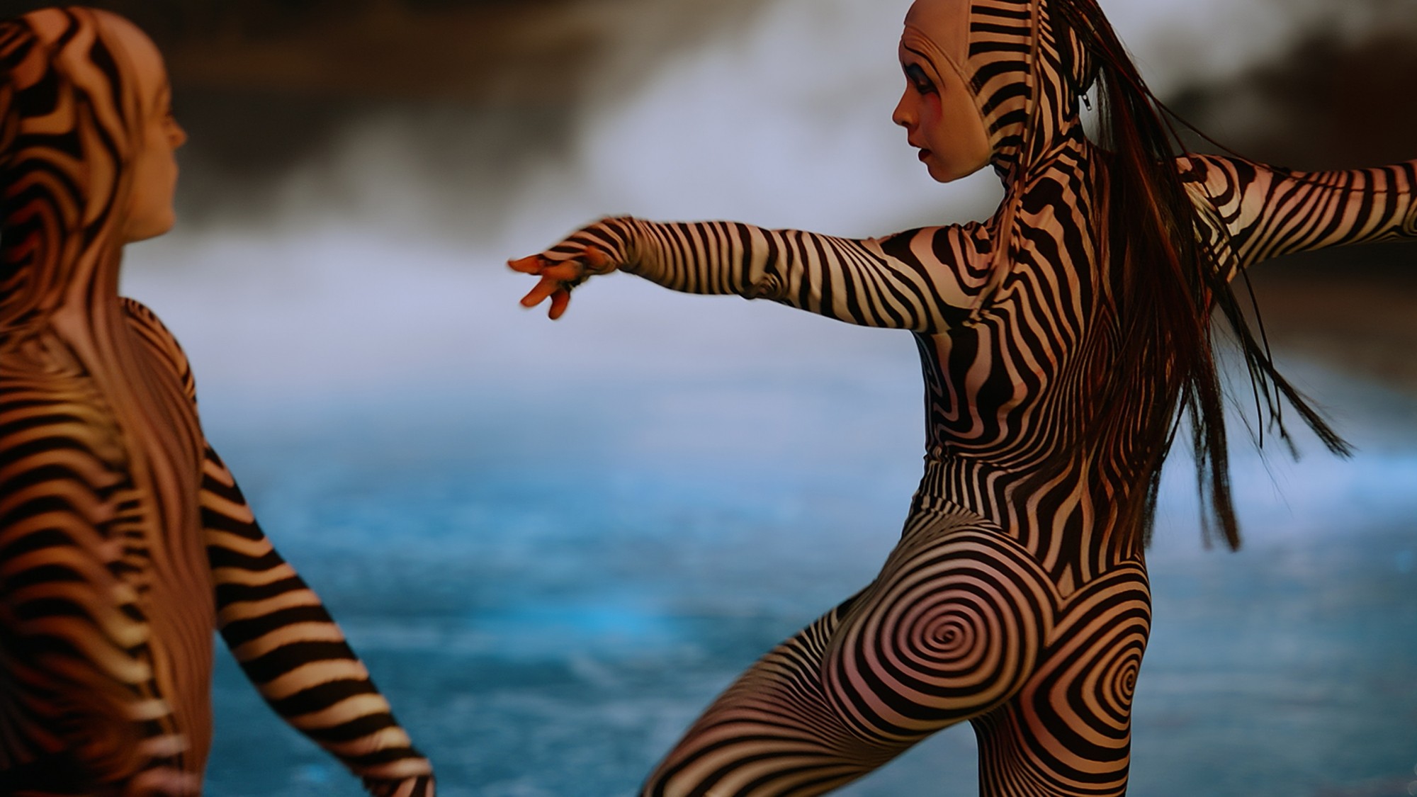 太阳马戏团：遥远的世界剧照的剧照