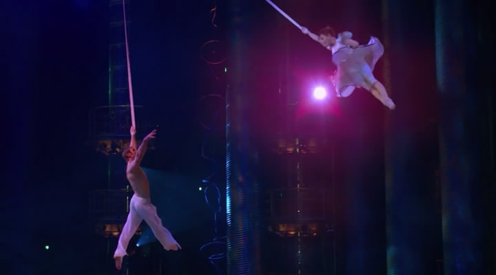 太阳马戏团：遥远的世界剧照的剧照