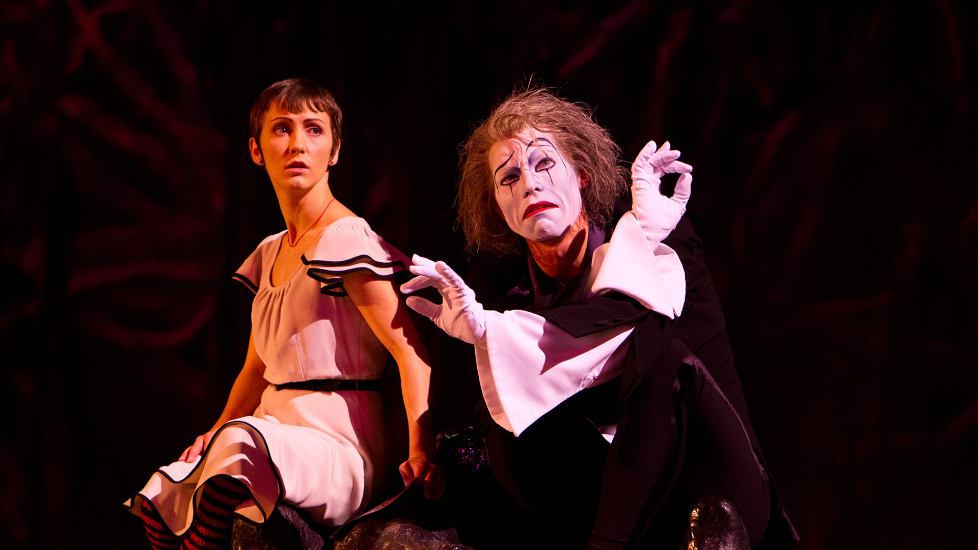 太阳马戏团：遥远的世界剧照的剧照