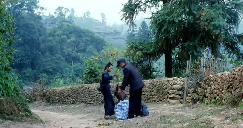 滚拉拉的枪剧照的剧照