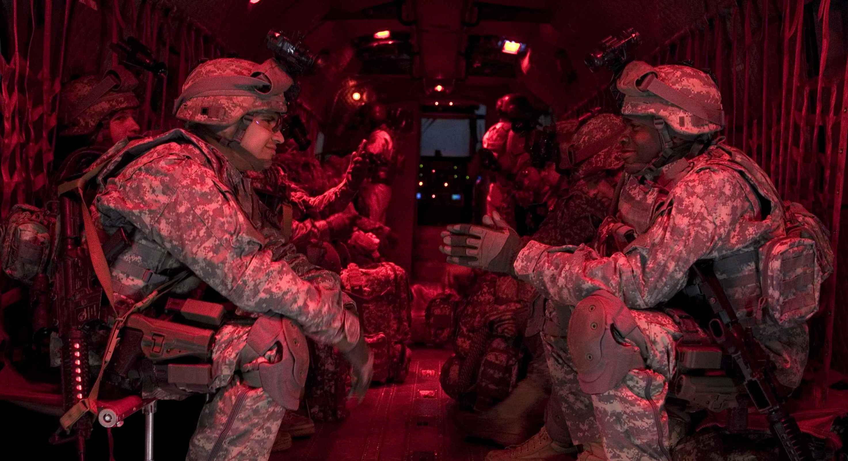 狮入羊口剧照的剧照