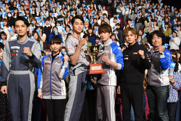 增速驱动剧照的剧照