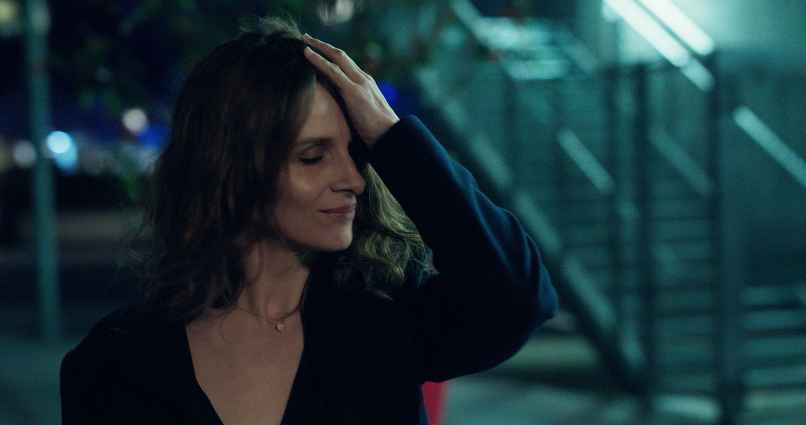 你觉得我是谁剧照的剧照