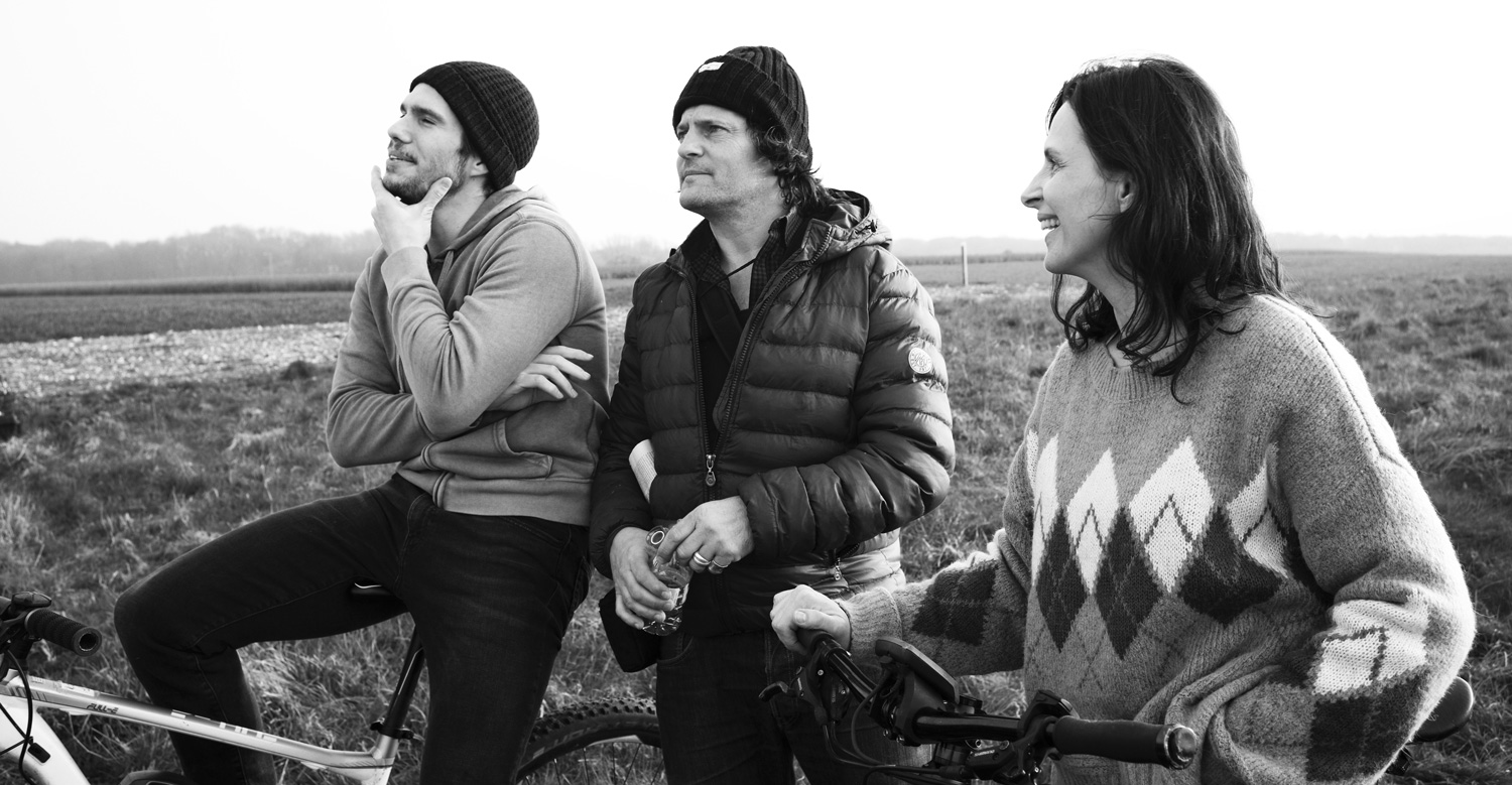 你觉得我是谁剧照的剧照