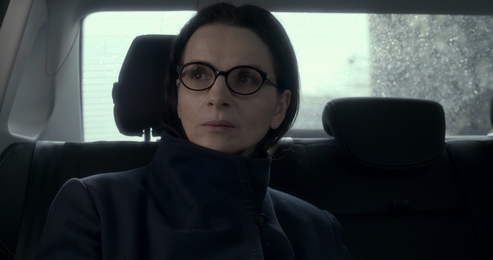 你觉得我是谁剧照的剧照