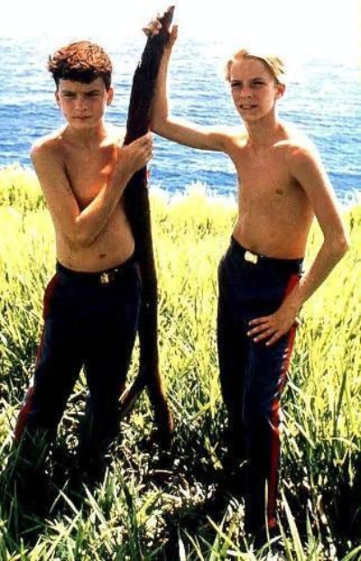 蝇王剧照的剧照