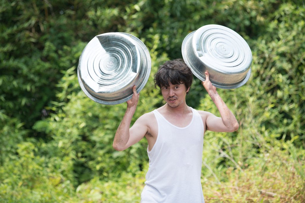 讨好笑容的起源和开始剧照的剧照