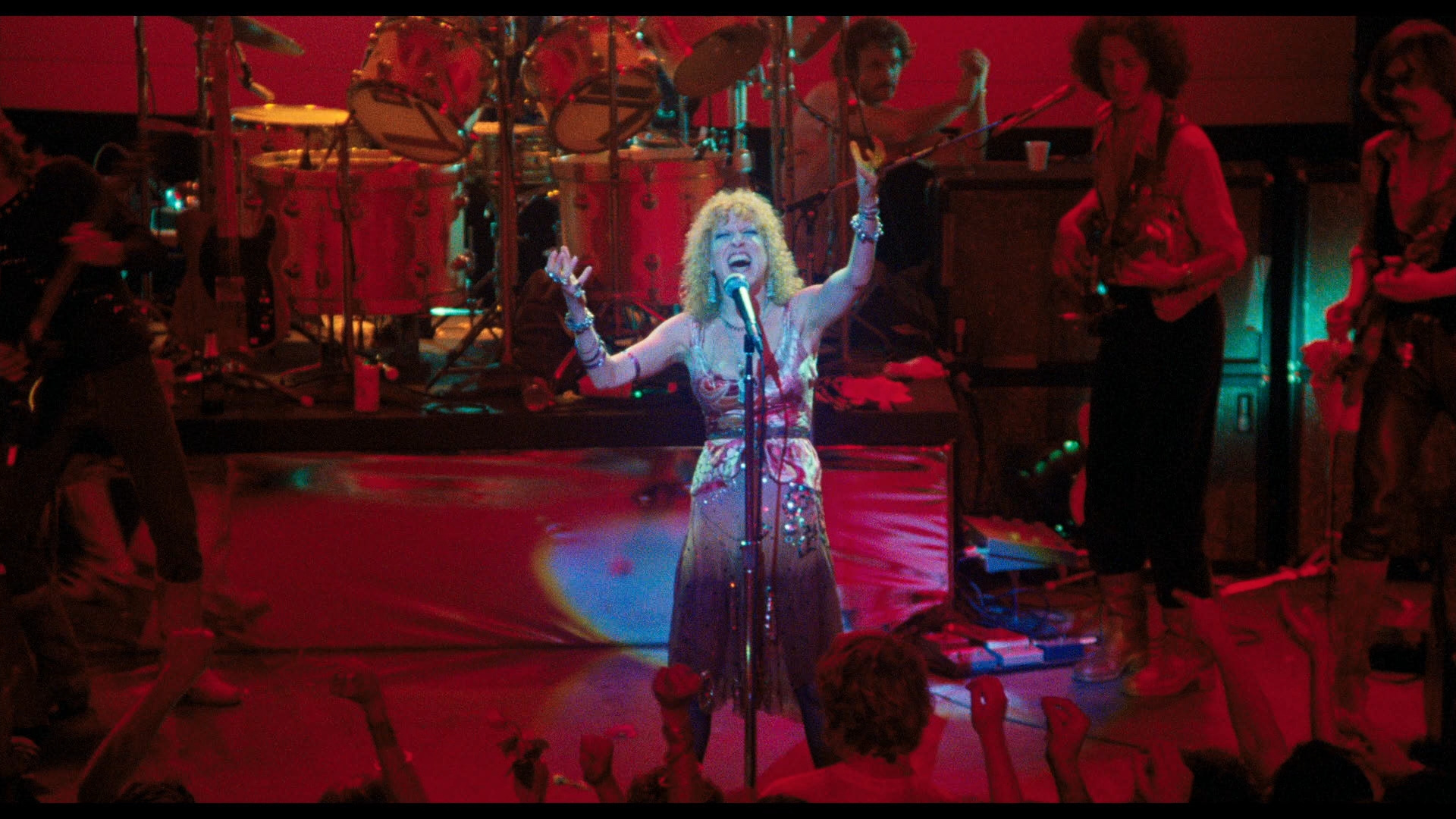 歌声泪痕剧照的剧照