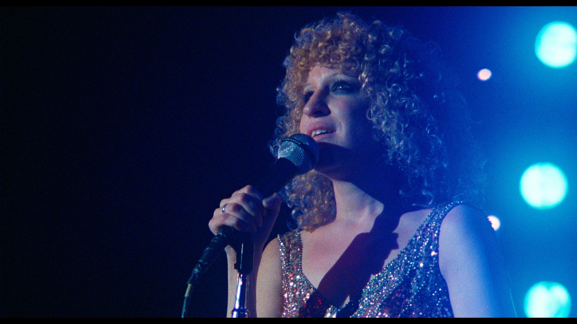 歌声泪痕剧照的剧照