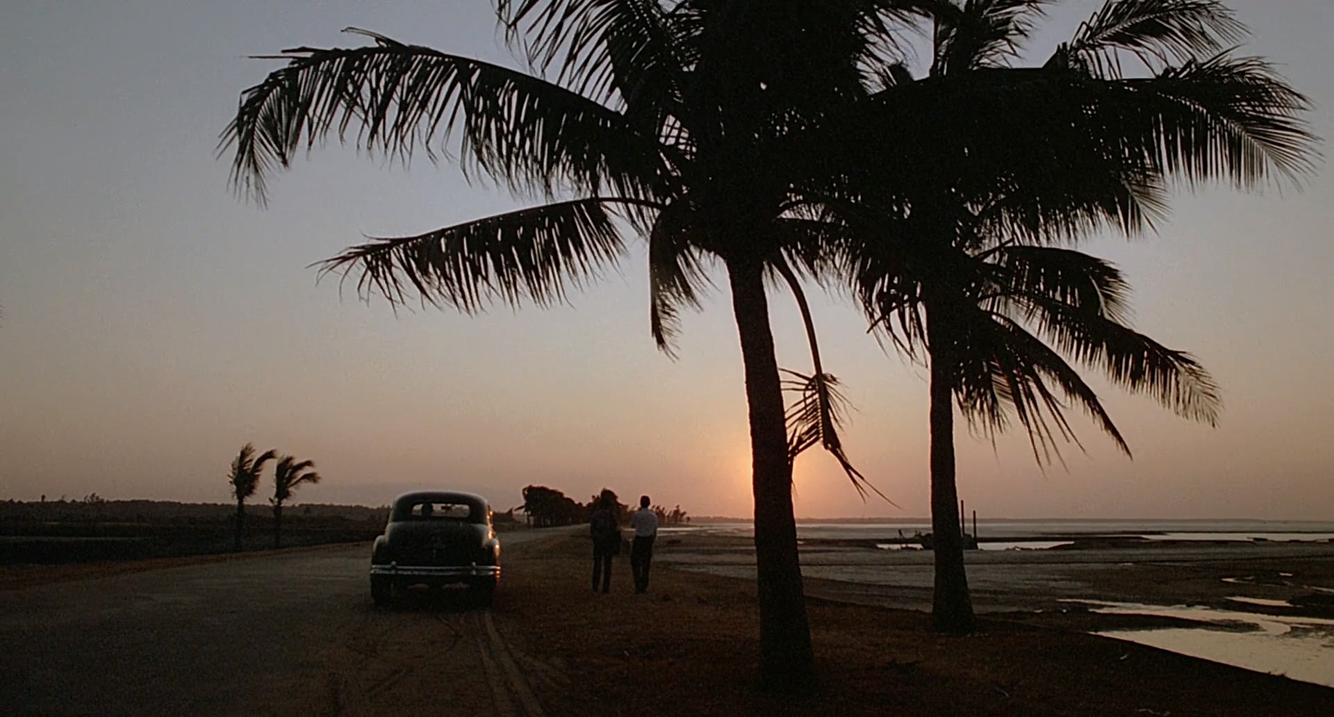 投奔怒海剧照的剧照